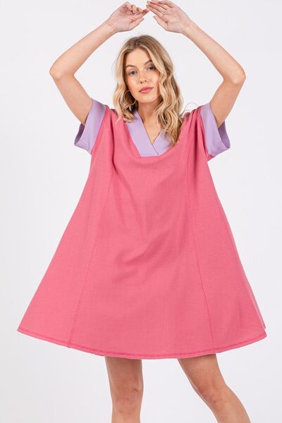 Ces Femme V-Ausschnitt Kurzarmkleid mit Kontrastbesatz