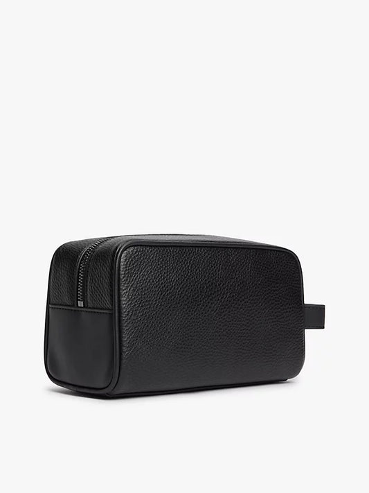 Metal Logo Pebble Grain Washbag