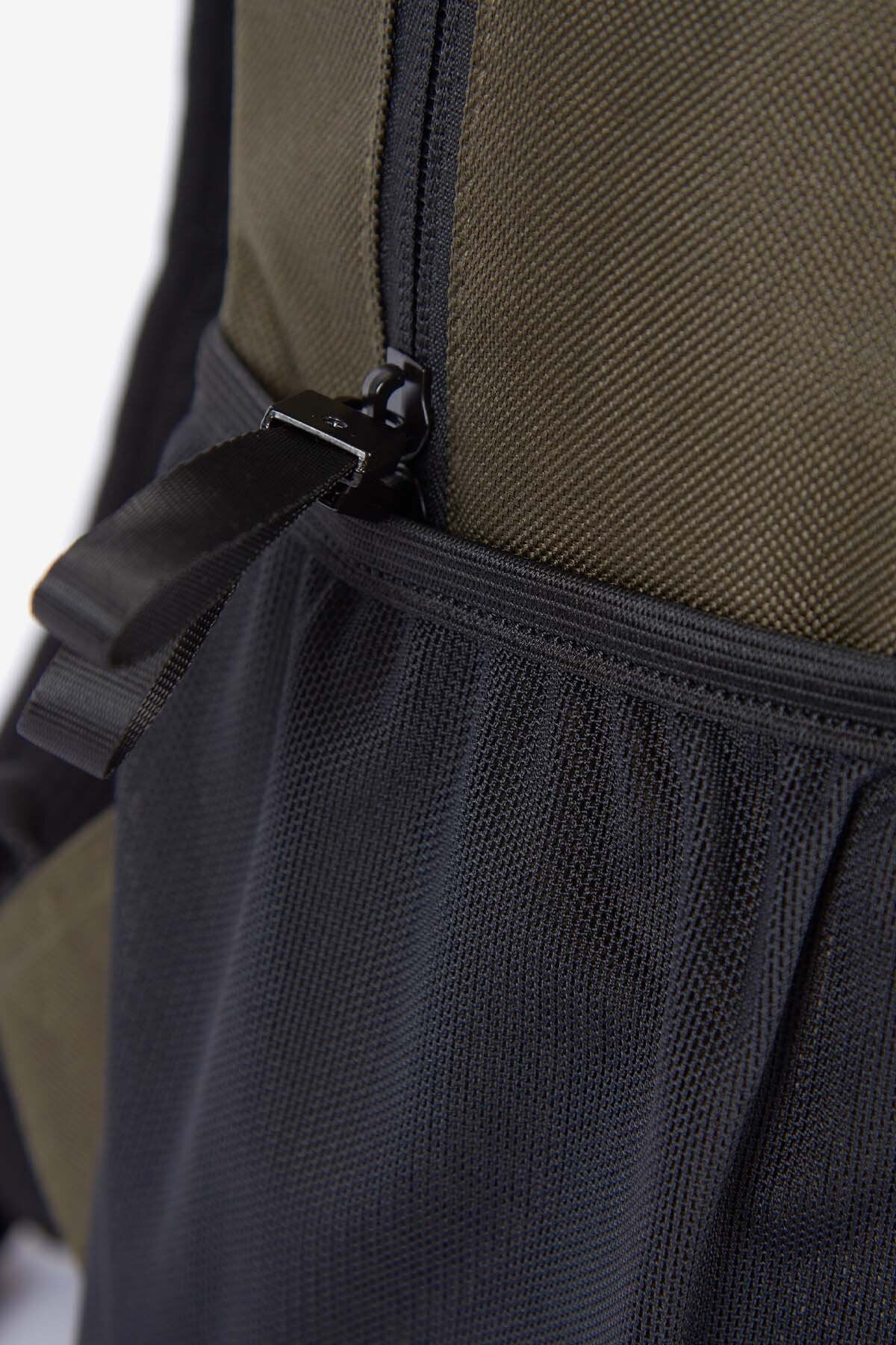 Arwin Canvas Explorer Backpack - OLIVE/BLACK