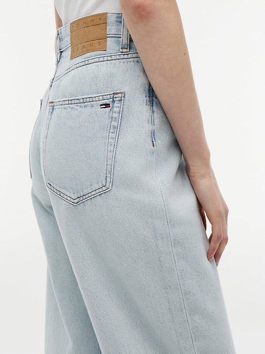 High Rise Slim Straight Jeans