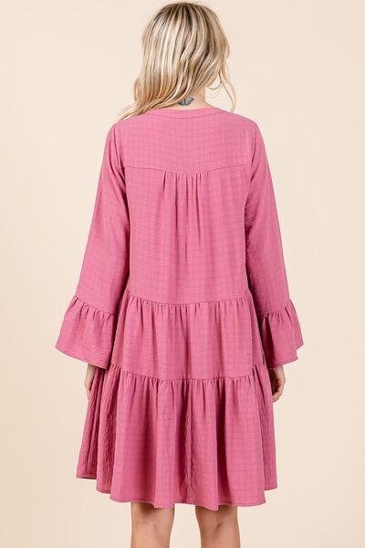 Robe Mittoshop échelonnée avec manches évasées à encoche