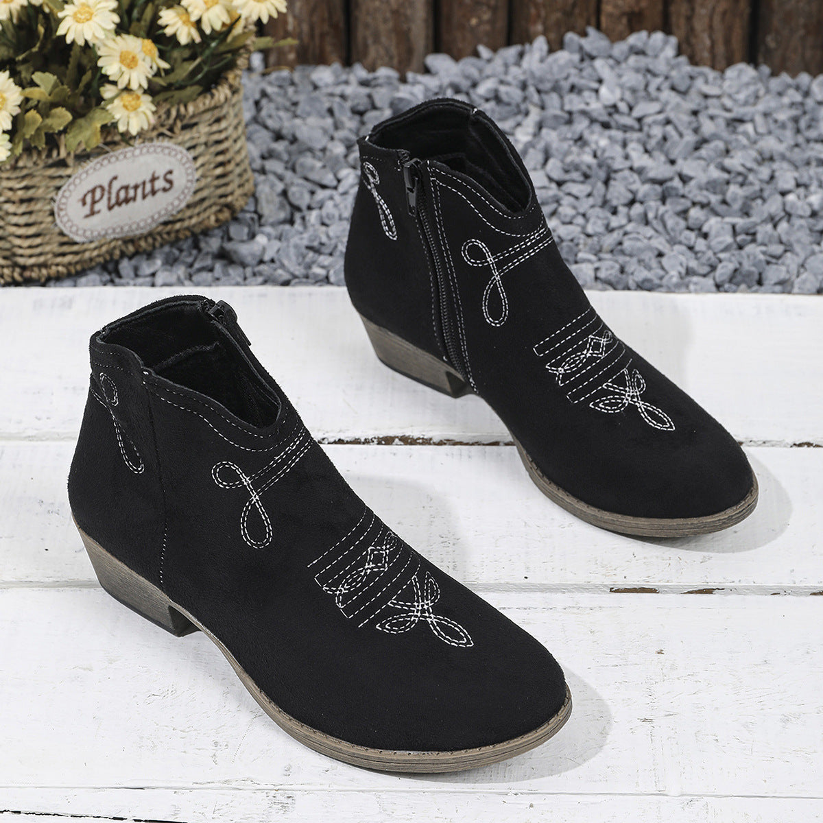 Bottes courtes western brodées – Adorables et polyvalentes pour vos tenues quotidiennes