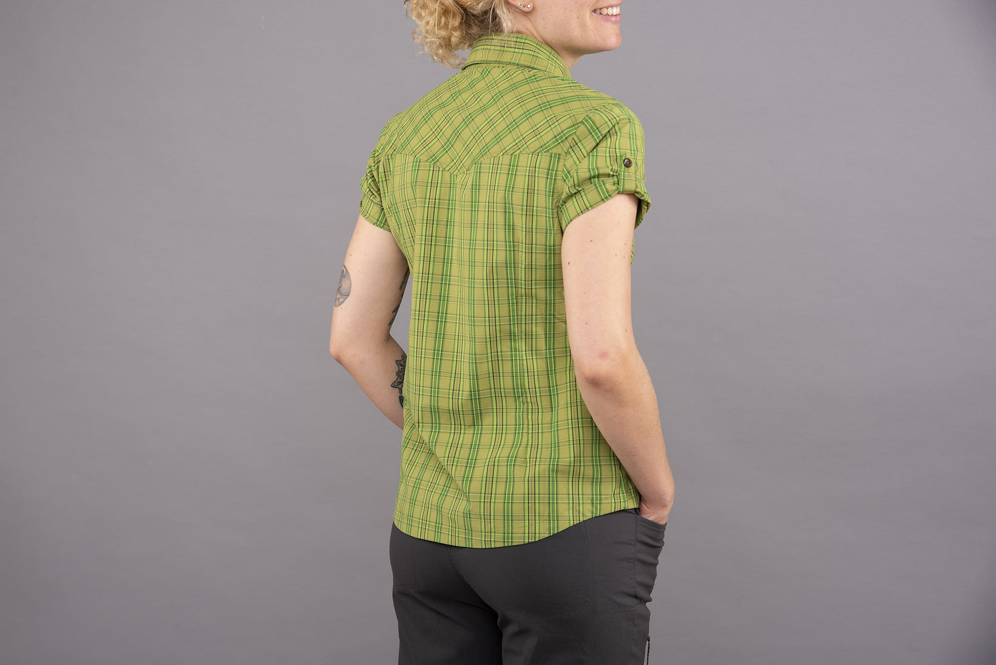 Estella Womens