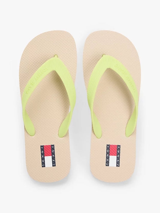 Fine Cleat Embossed Logo Flip-Flops