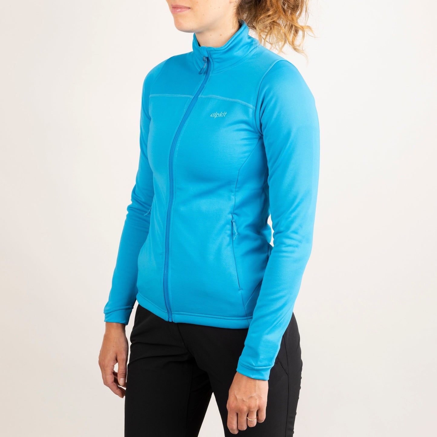 Akita Womens