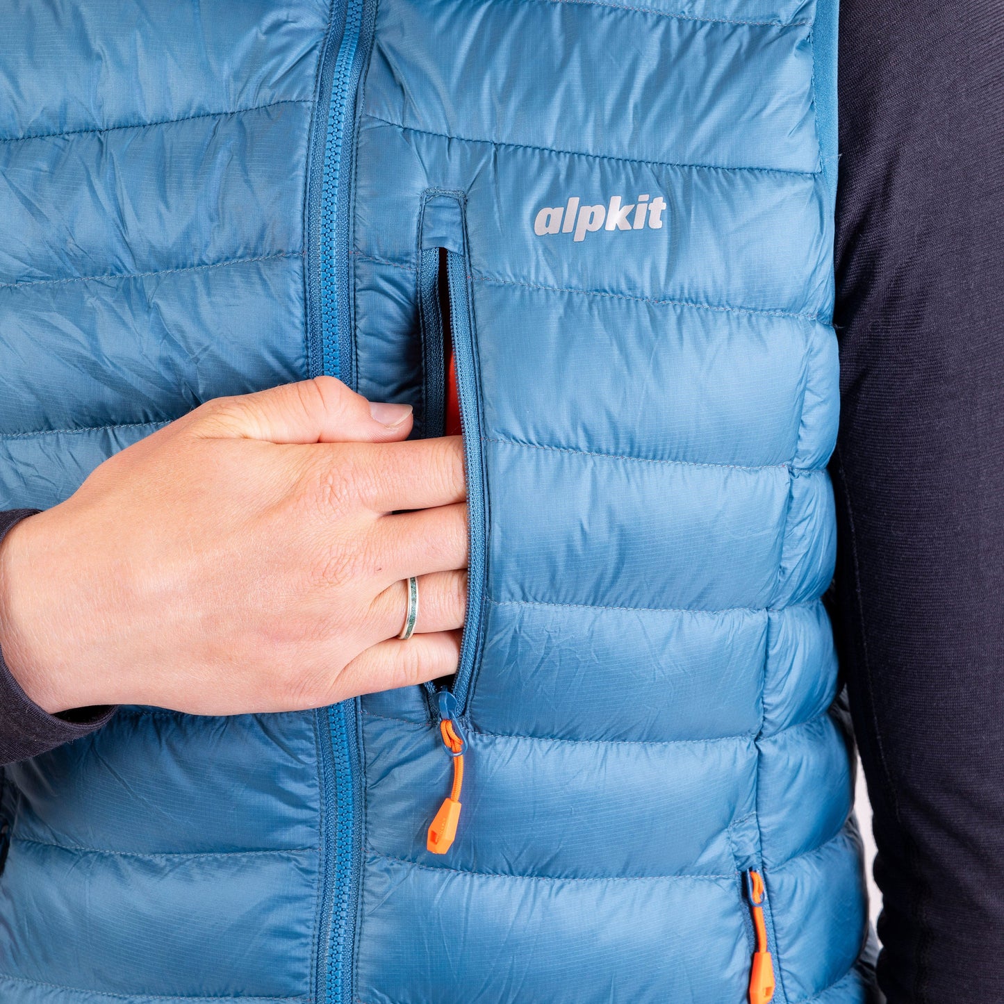 Filoment Vest Womens