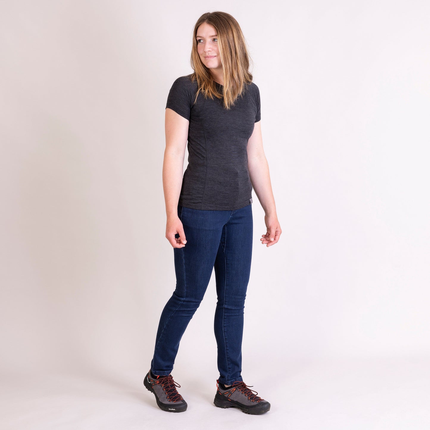 Jeanie Womens